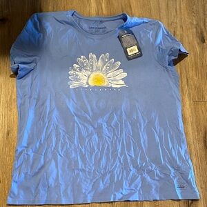 Life is good daisy flower xxl New with tags tee top shirt blue shirt sleeve